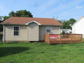 Beautiful cul-de-sac home with a fenced in yard!